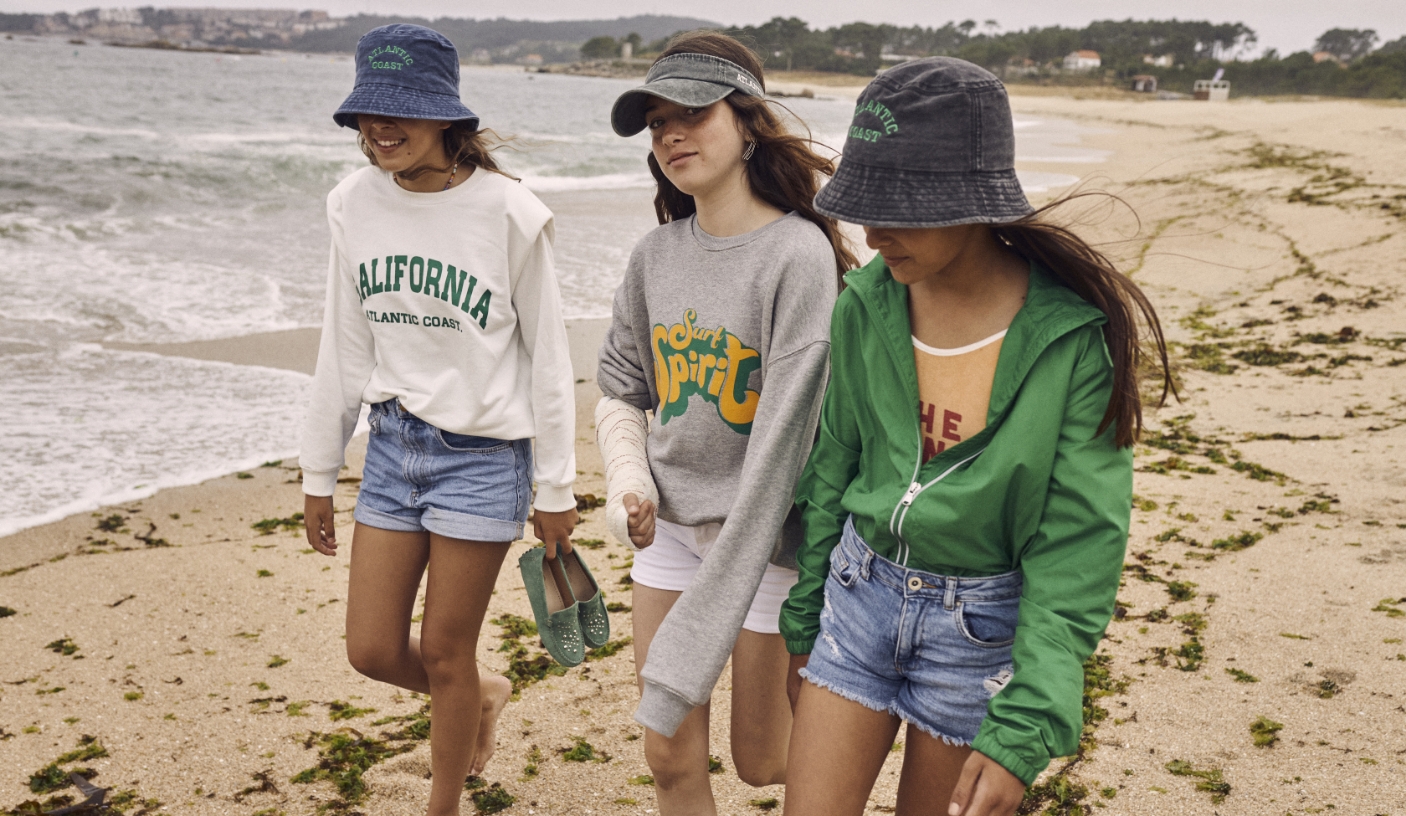 chicas-paseo-playa